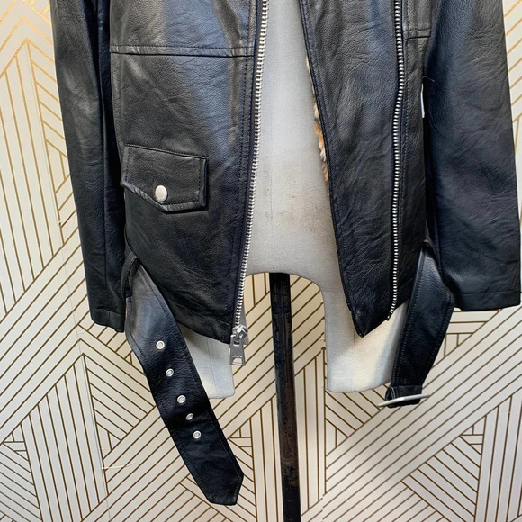 Levi's Faux Leather Faux Fur Collared Moto Jacket - Picture 10 of 12